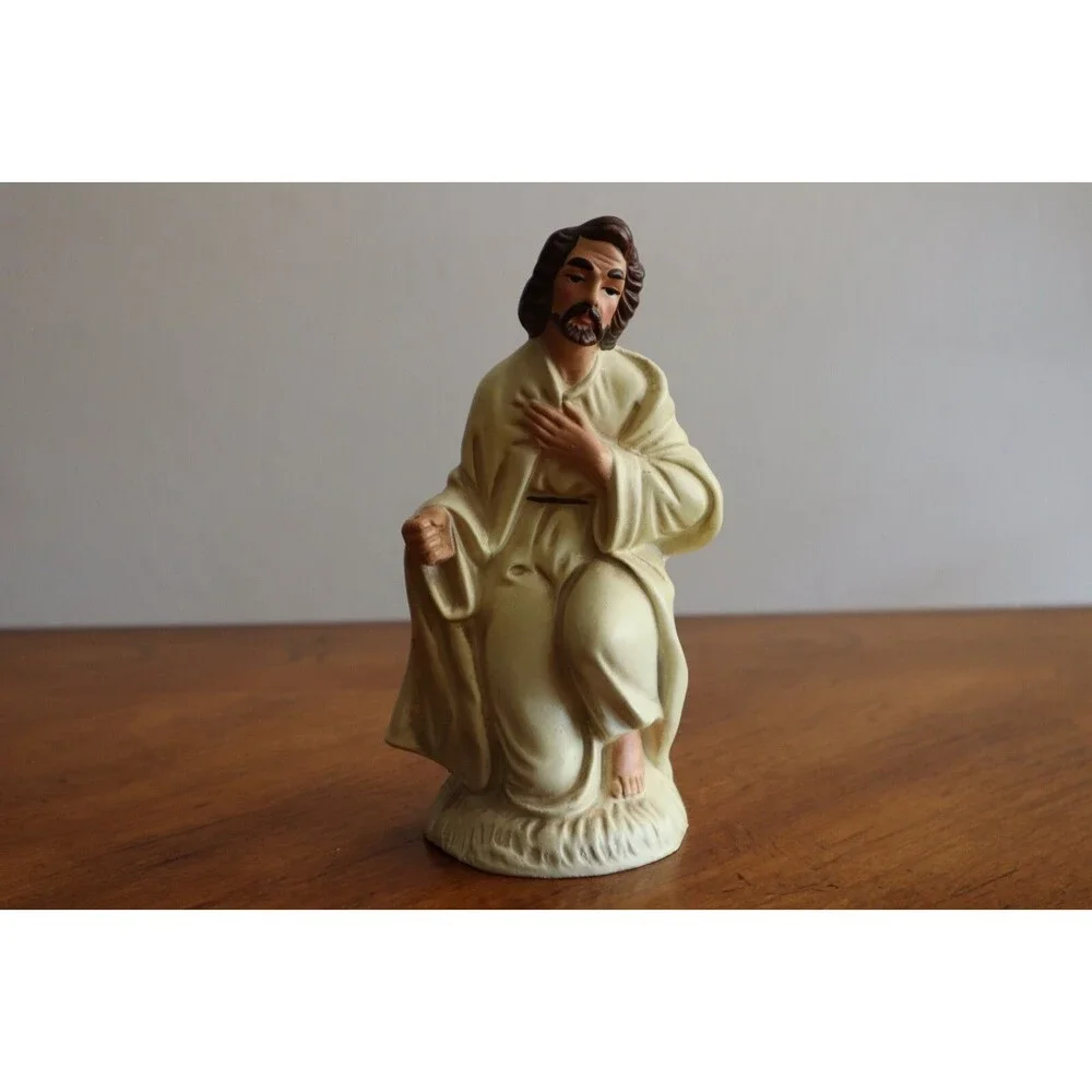 Vtg Christmas Nativity Figurine Paper Mache Composite: Joseph Kneeling 6